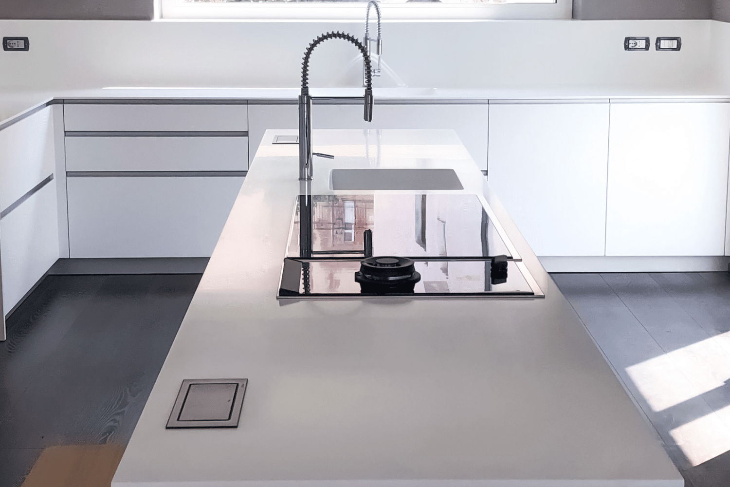Lavabi su misura in Corian: una fusione di design e funzionalità